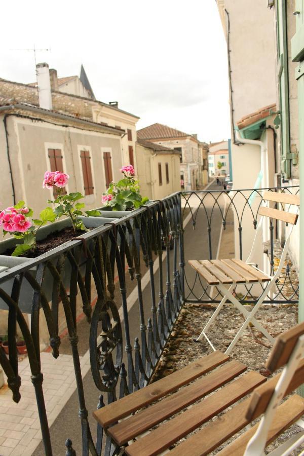 Madamenfrance Acomodação com café da manhã Monclar-d'Agenais Exterior foto